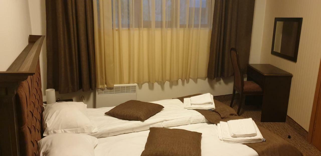 Apartamento Snow Magic Grand Monastery Pamporovo Exterior foto